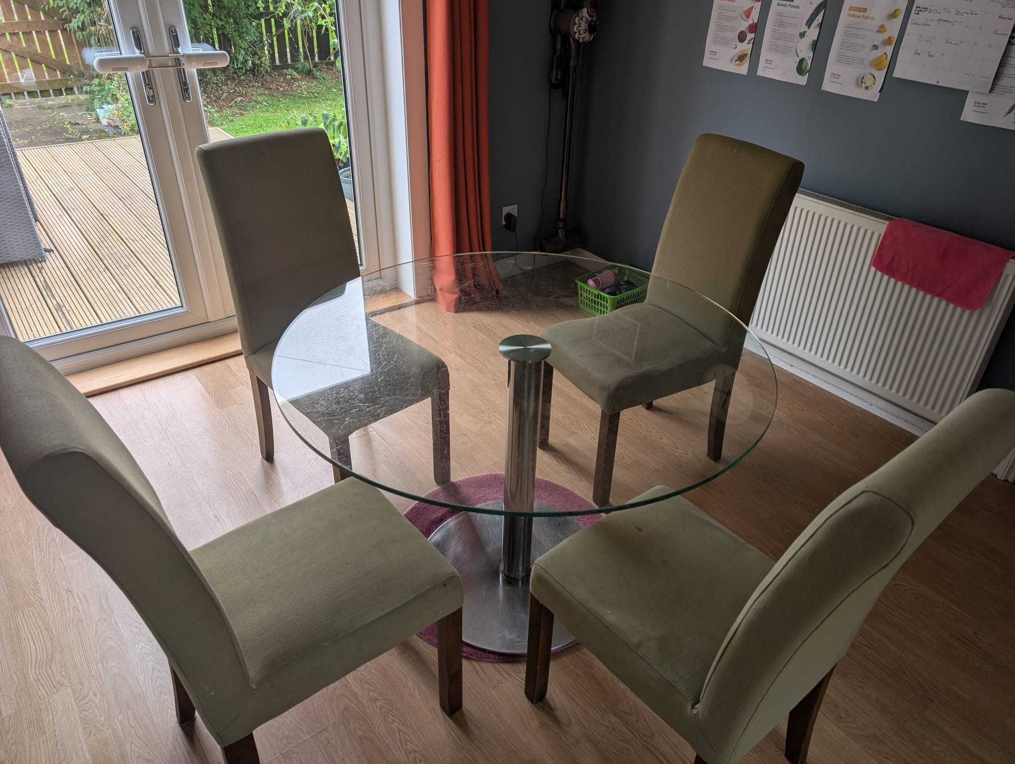 4 Dining Chairs