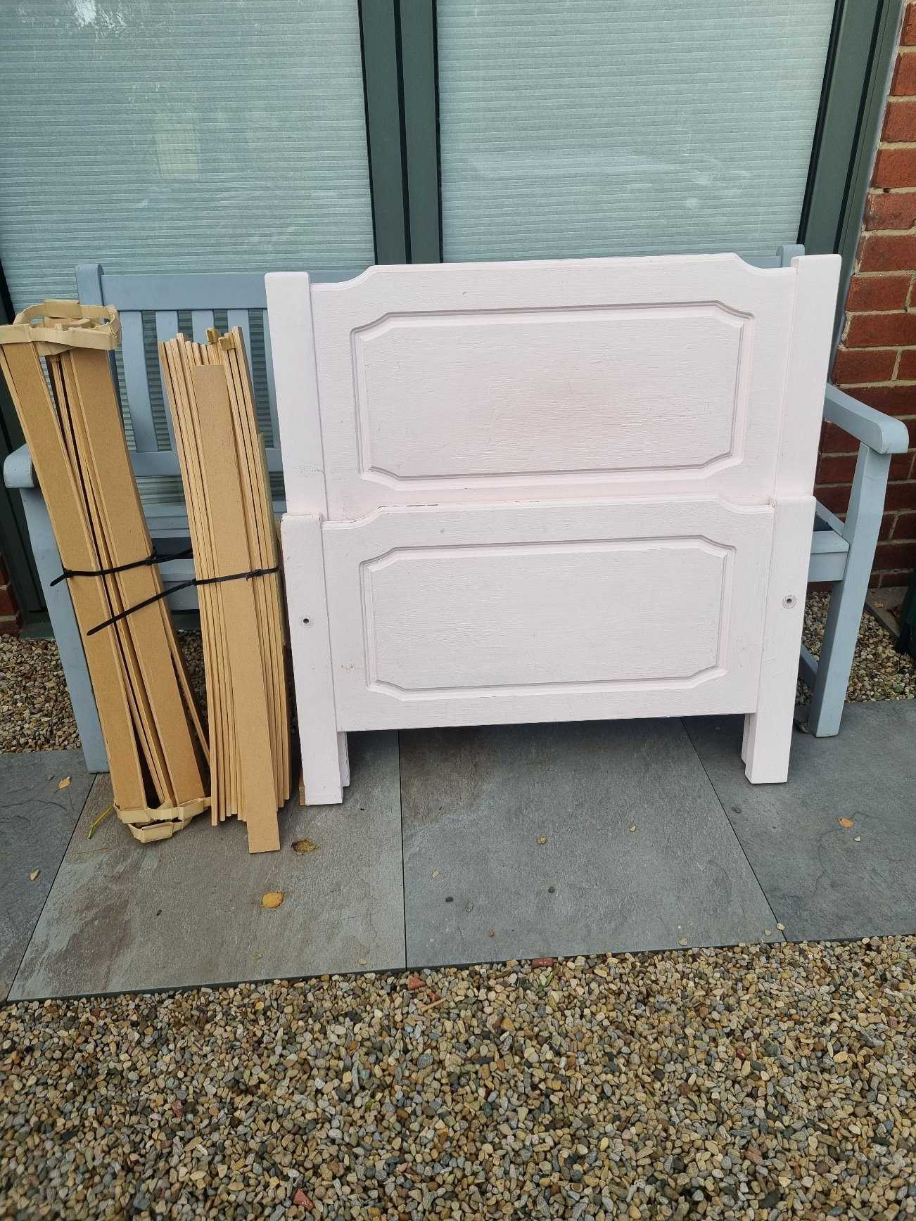 Single bed with foldaway.