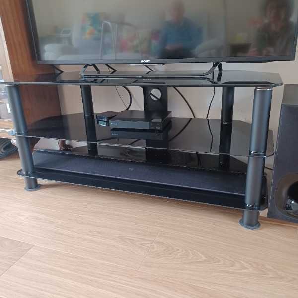 TV glass table