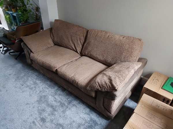 Comfy Sofa - MUST COLLECT