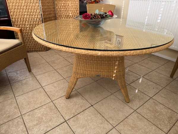 Wicker table