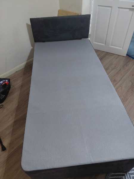 Single divan bed