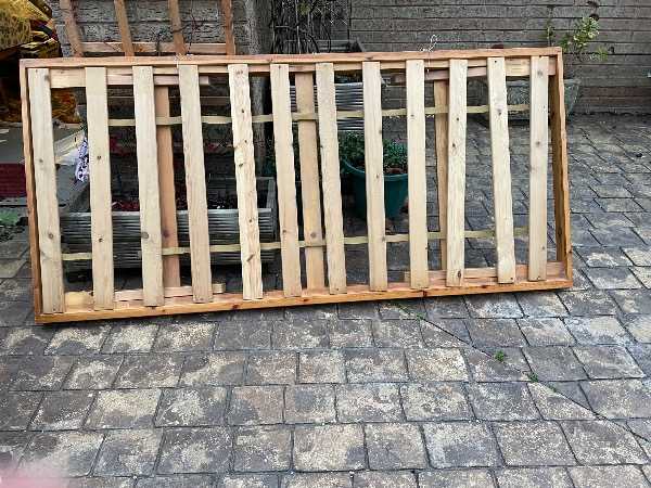 Single bed trundle bed (base ) and mattress