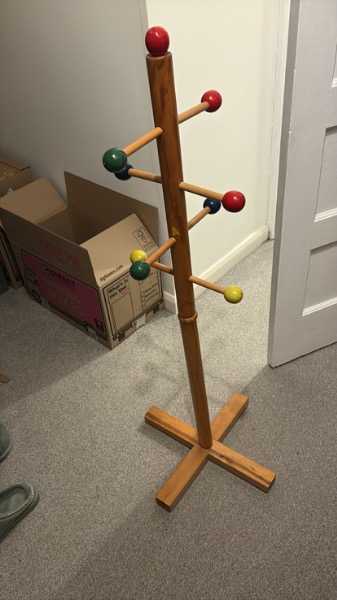 Children’s coat stand