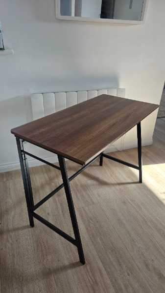 Desk / Table