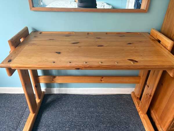 Children’s Desk