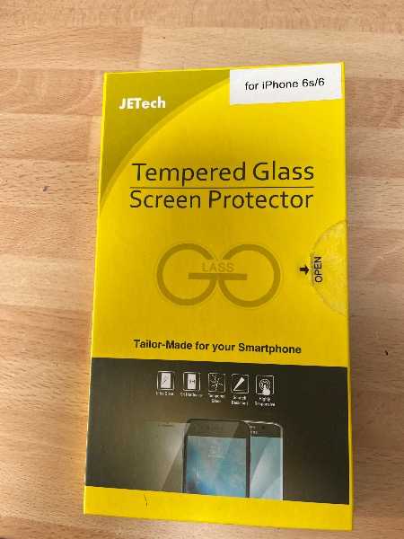 iPhone 6s/6 glass screen protector