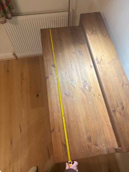 Desk in dark oak colour with shelf