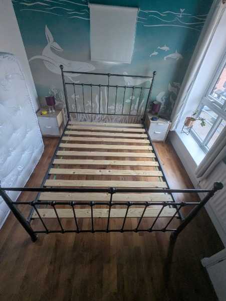 King size metal bed frame