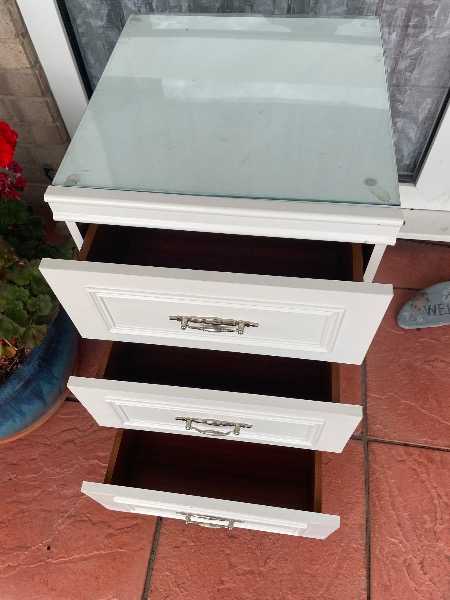 Three drawer cabinet