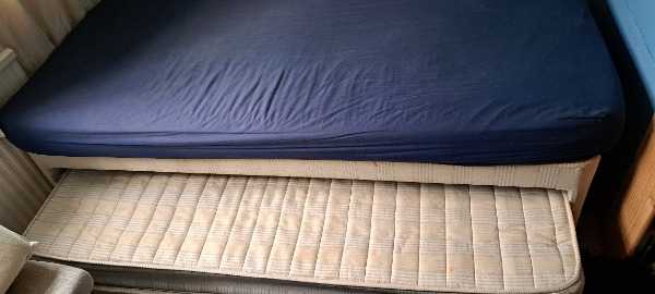 Single trundle bed