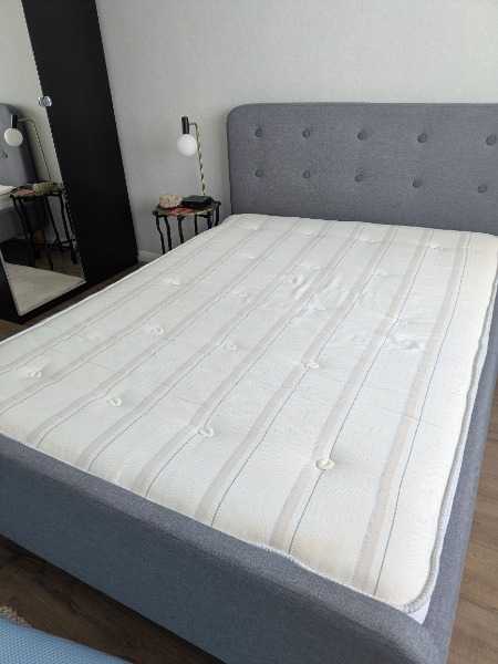 Double Mattress - Sealy perfectly clean and fire resistant