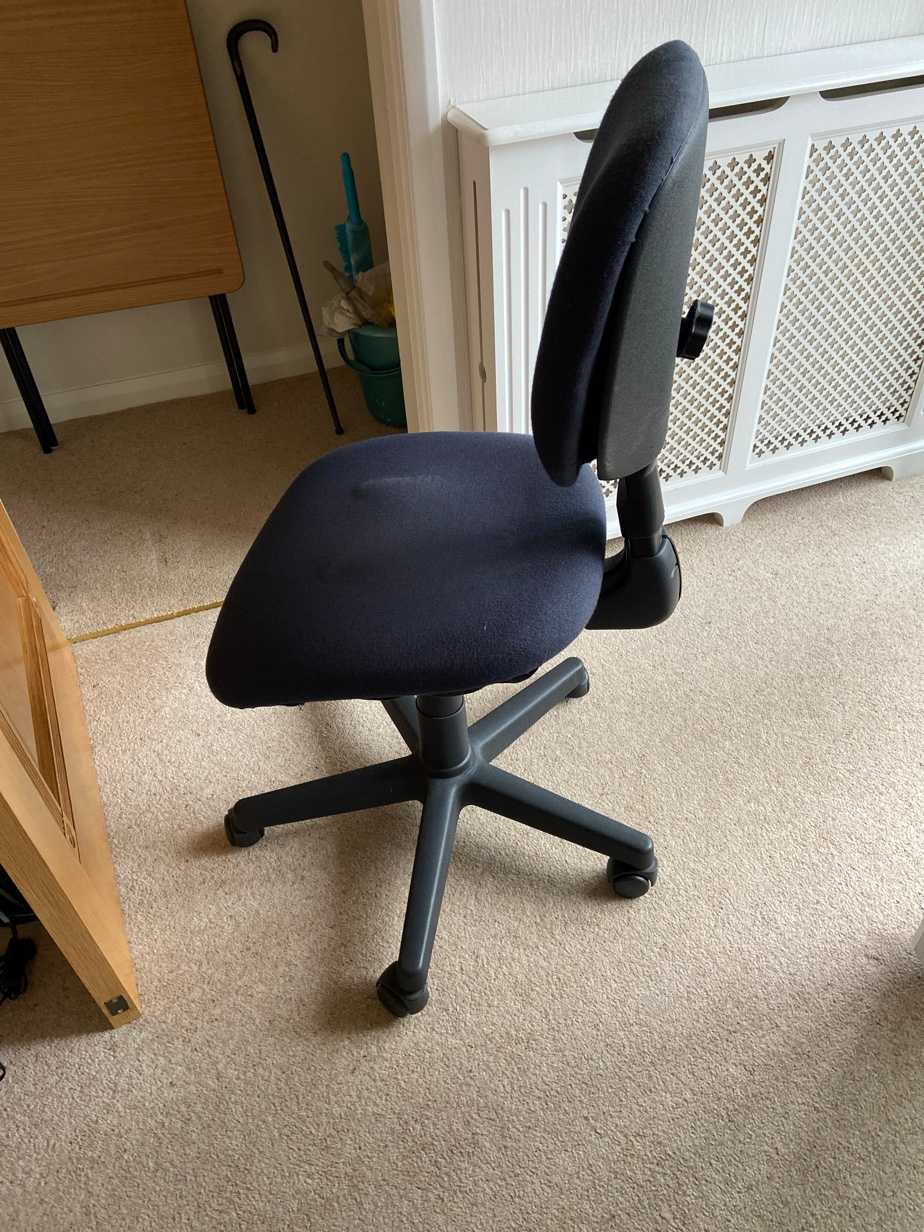 Office chair on castors
