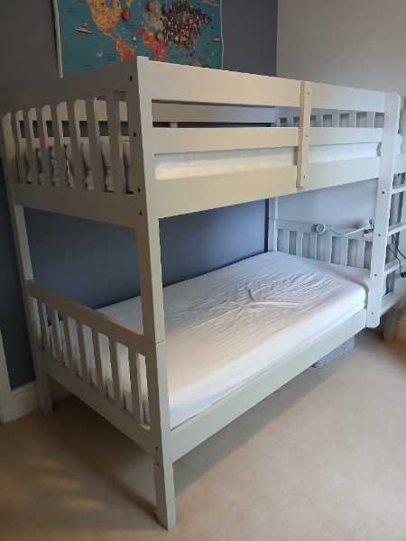 Bunk bed