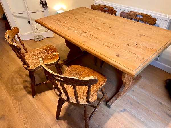 Pine dining table and 4 chairs