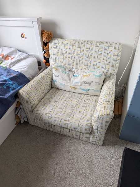 Modern arm chair