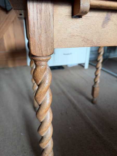 AWAITING COLLECTION: Oak draw-leaf dining table with barley twist legs