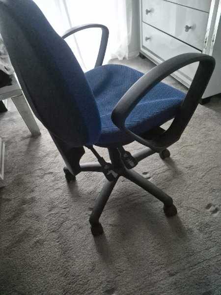 Adjustable office chair