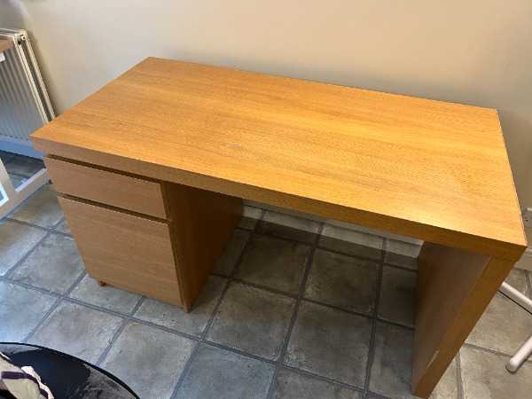 IKEA DESK