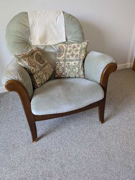 Good quality single armchair