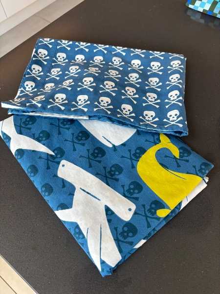 Sharks single bed duvet & pillow case