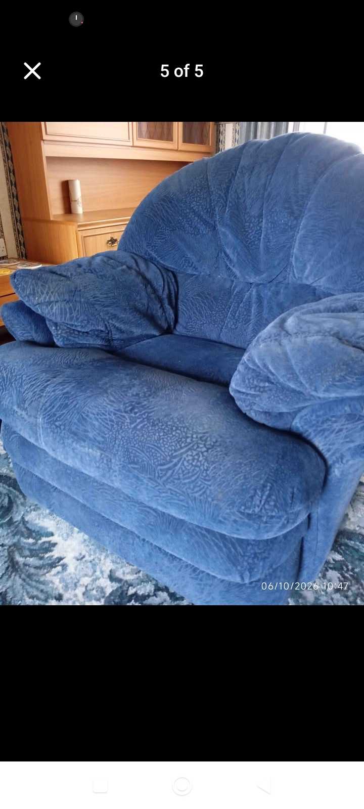 3 seater settee and 2 arm chairs