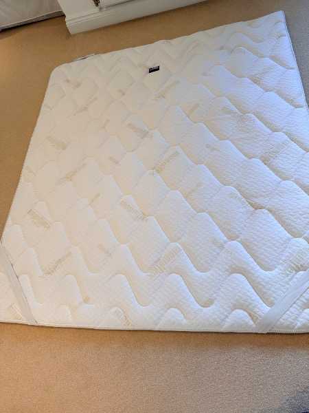 Superking Mattress Topper - Reversible