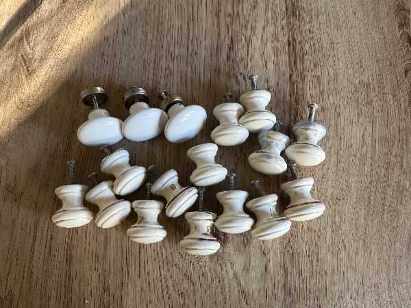 Cabinet handles x 17