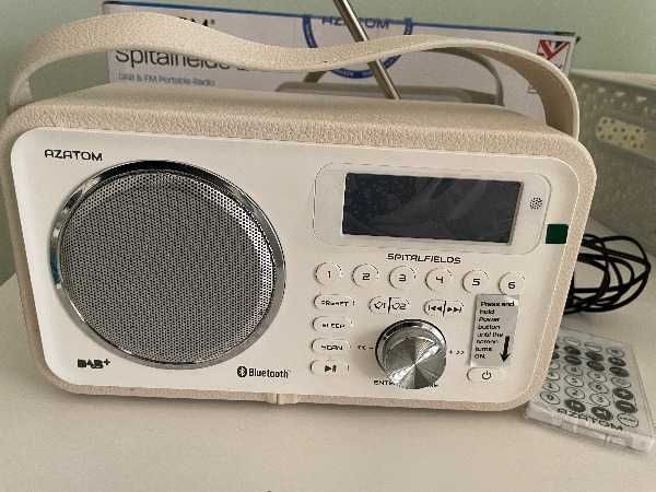 AZATOM Spitalfields 2 portable DAB/FM Radio