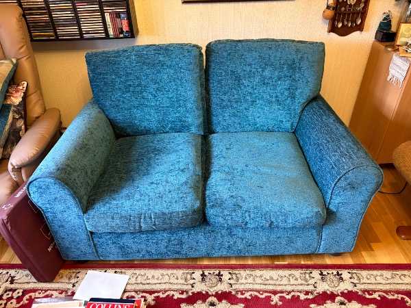 2 seater settee