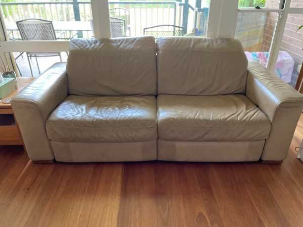 3 seater reclining leather couch