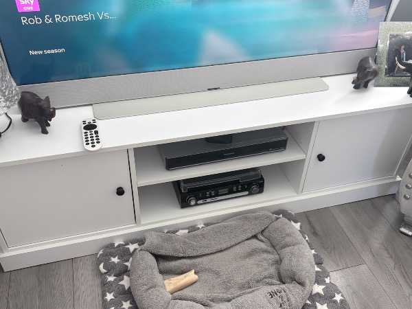 White tv unit - ringstead